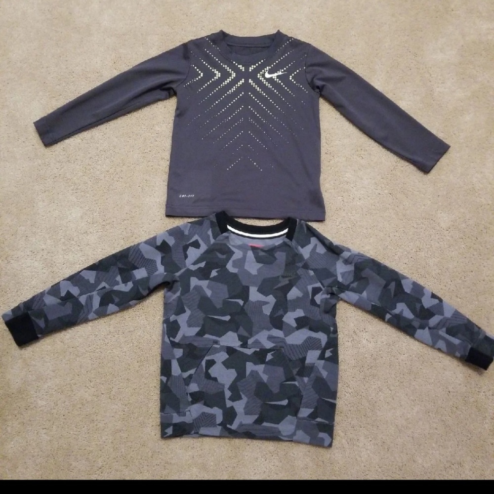 2 Boys Nike long-sleeves Size 4